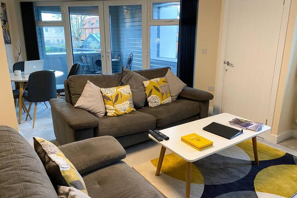 13 The Grosvenor, Luxury Flat, Central Newmarket, 纽马基特 外观 照片